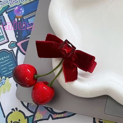 kẹp tóc cherry
